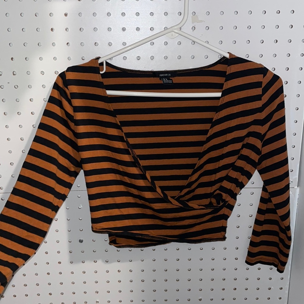 Black and brown cross crop top